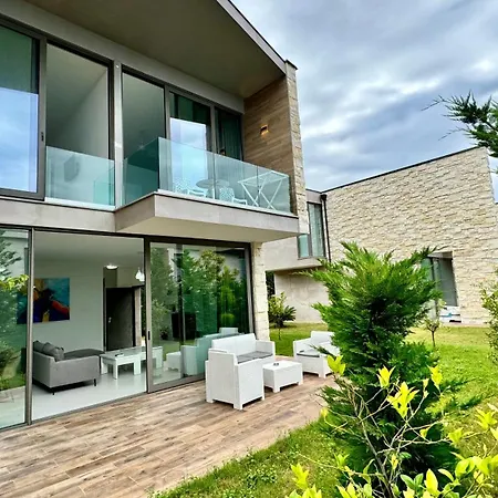 London Olea Drimades Villa *