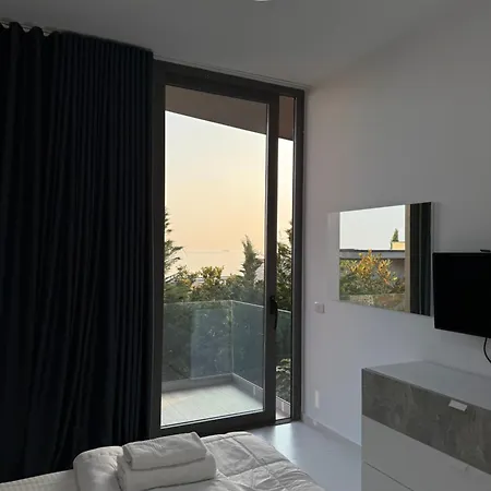London Olea Drimades Villa